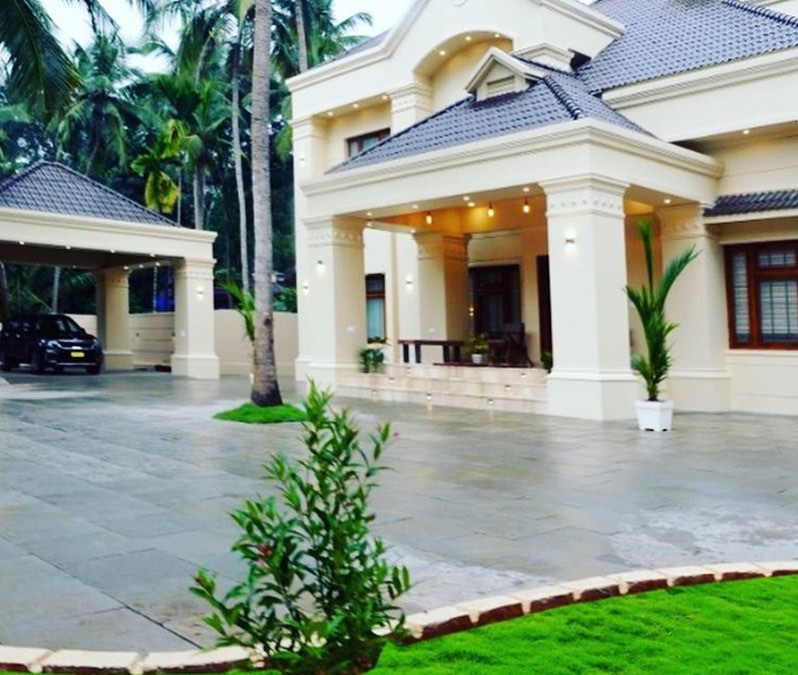 Commercial Exterior 14